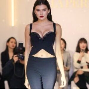 ULTRA RARE NWOT LA PERLA top